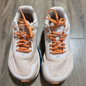 Altra Torin 5 size 6.5